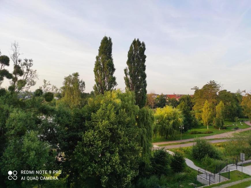 Sun River Apartament Ілава Екстер'єр фото