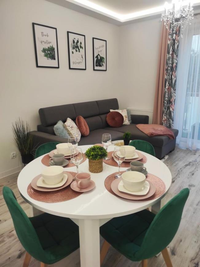 Sun River Apartament Ілава Екстер'єр фото