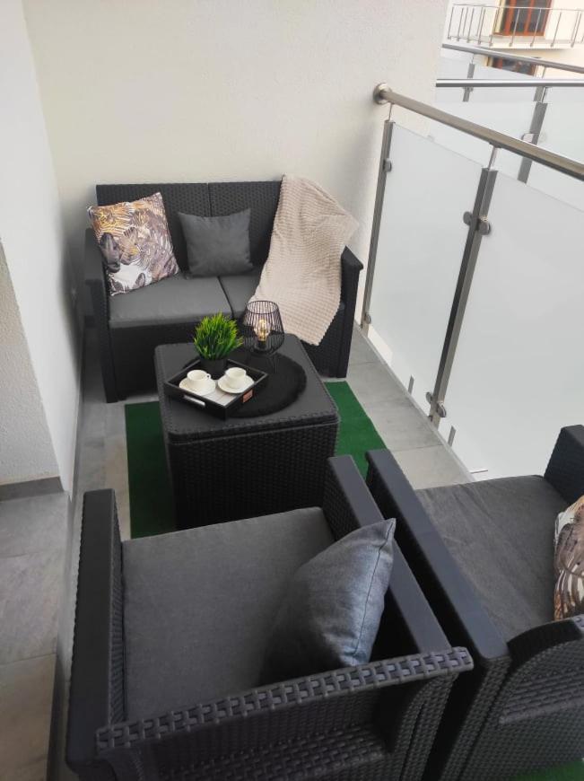Sun River Apartament Ілава Екстер'єр фото