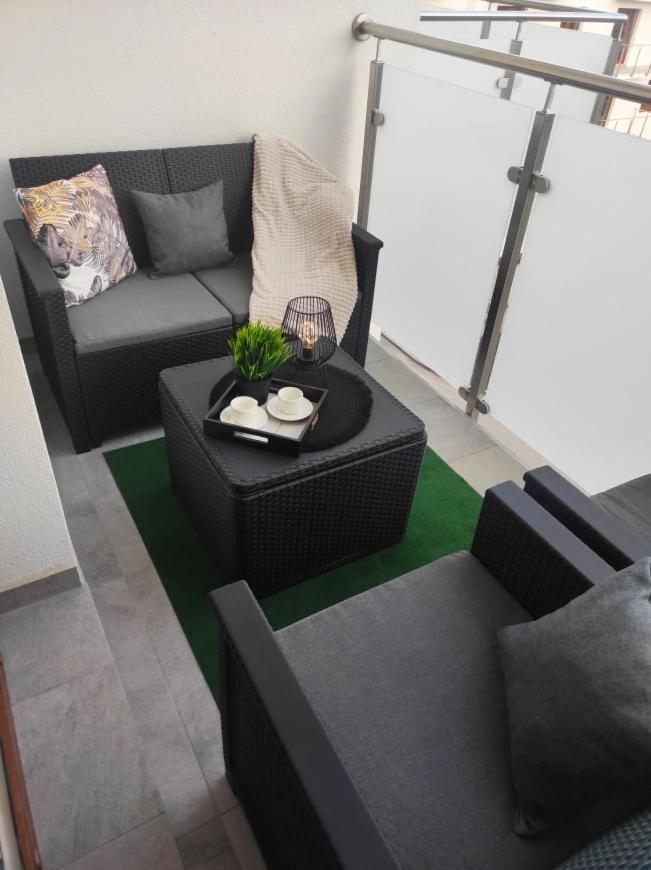 Sun River Apartament Ілава Екстер'єр фото