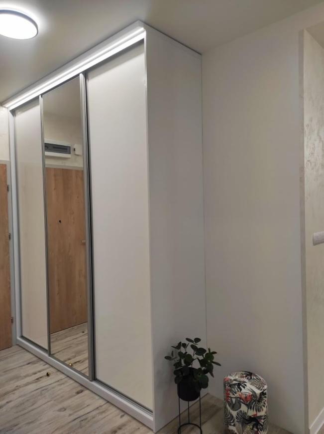 Sun River Apartament Ілава Екстер'єр фото