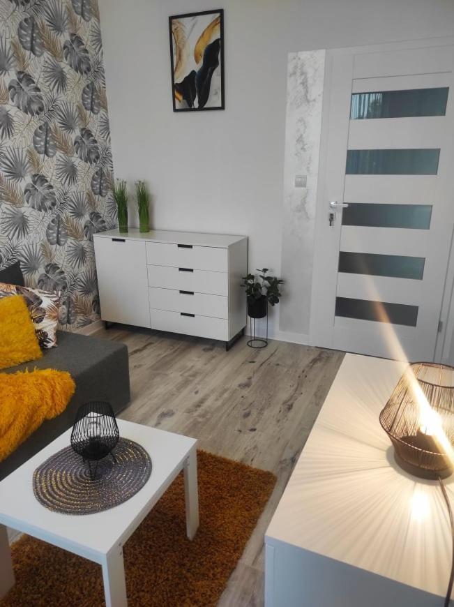 Sun River Apartament Ілава Екстер'єр фото