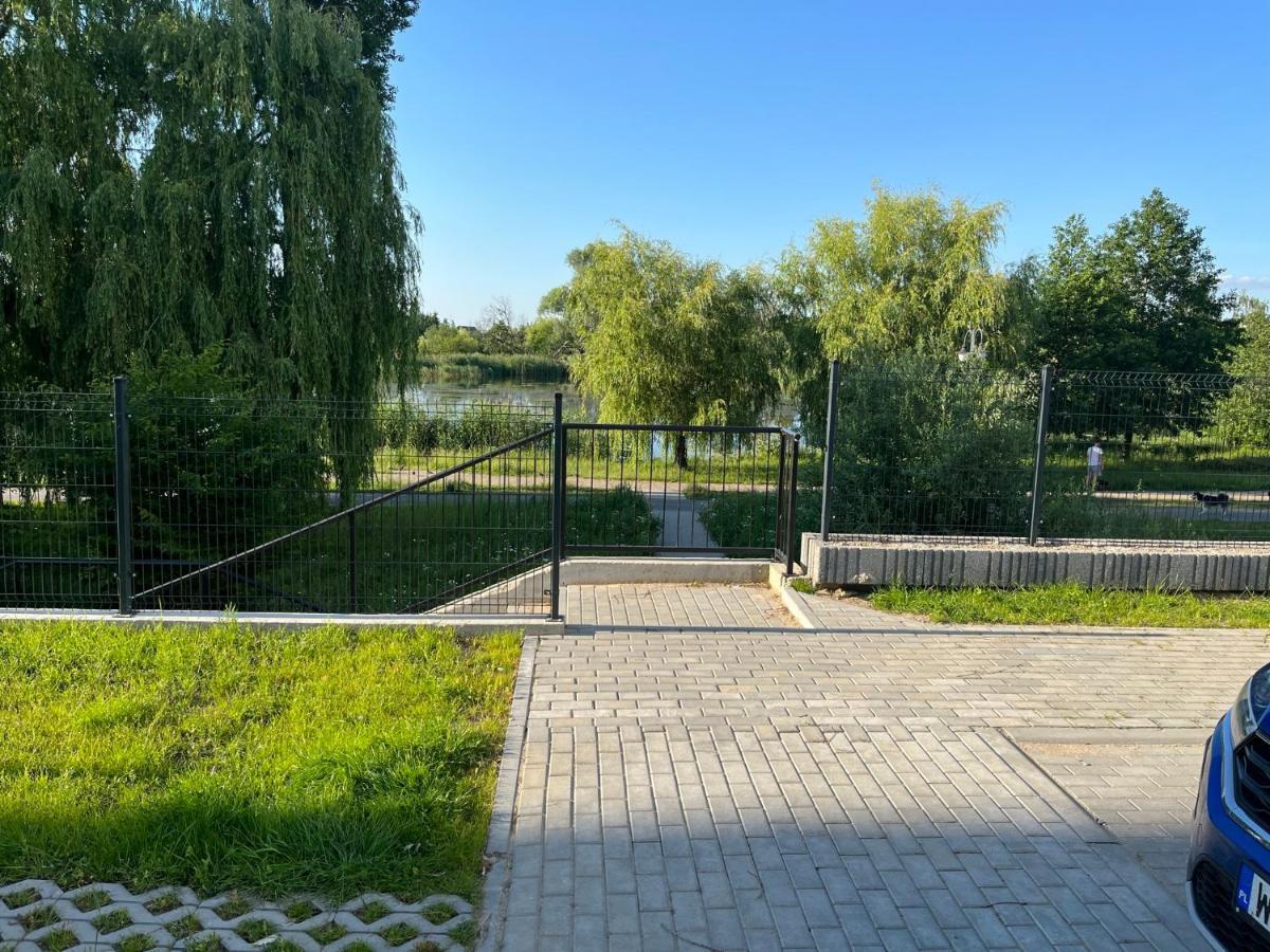 Sun River Apartament Ілава Екстер'єр фото